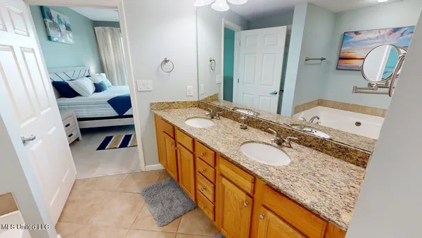 $3,095 | 2228 Beach Drive, Unit 408, Gulfport, MS 39507