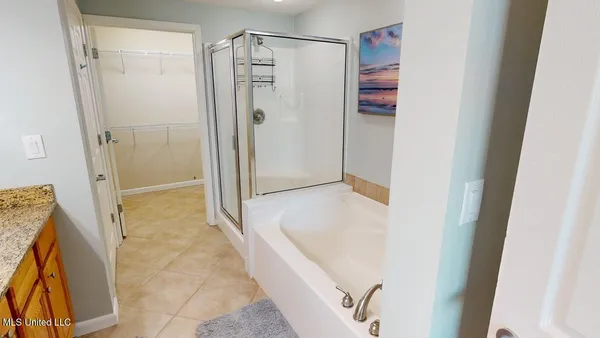 $3,095 | 2228 Beach Drive, Unit 408, Gulfport, MS 39507