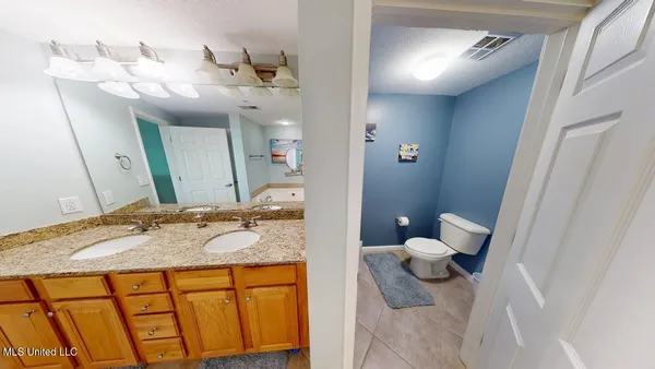 $3,095 | 2228 Beach Drive, Unit 408, Gulfport, MS 39507