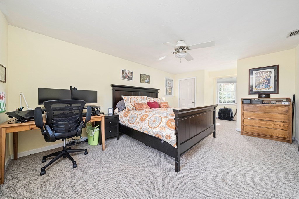 46 Kingsbury Road Norfolk, MA 02056 - Photo 16 of 36 Gallery Image 16