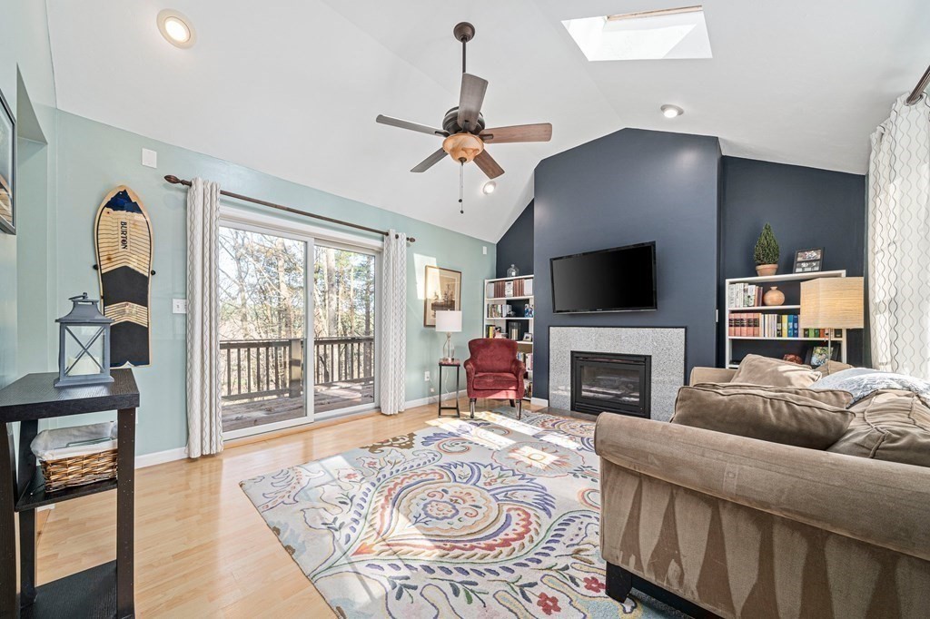 46 Kingsbury Road Norfolk, MA 02056 - Photo 5 of 36 Gallery Image 5