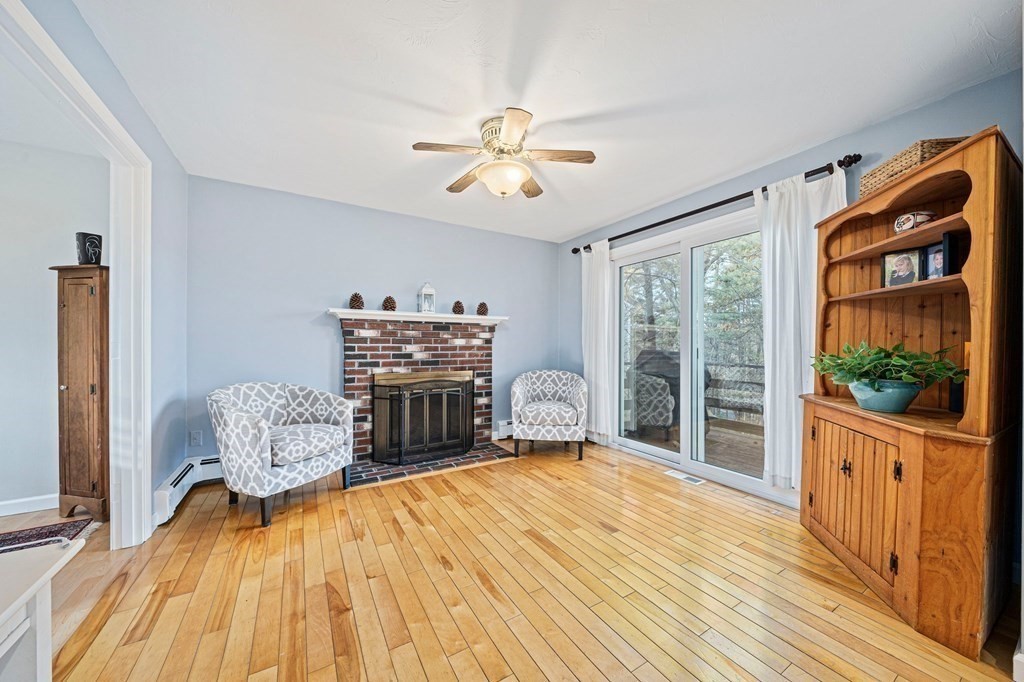 46 Kingsbury Road Norfolk, MA 02056 - Photo 10 of 36 Gallery Image 10