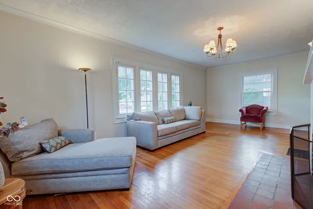 $399,000 | 715 Kessler Blvd E Drive, Indianapolis, IN 46220