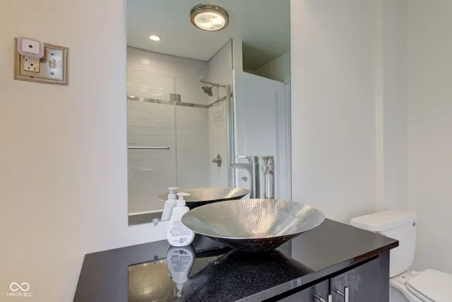 $399,000 | 715 Kessler Blvd E Drive, Indianapolis, IN 46220