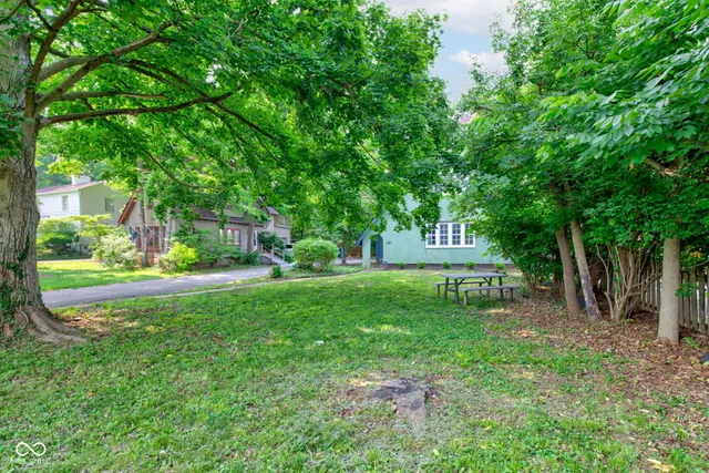 $399,000 | 715 Kessler Blvd E Drive, Indianapolis, IN 46220