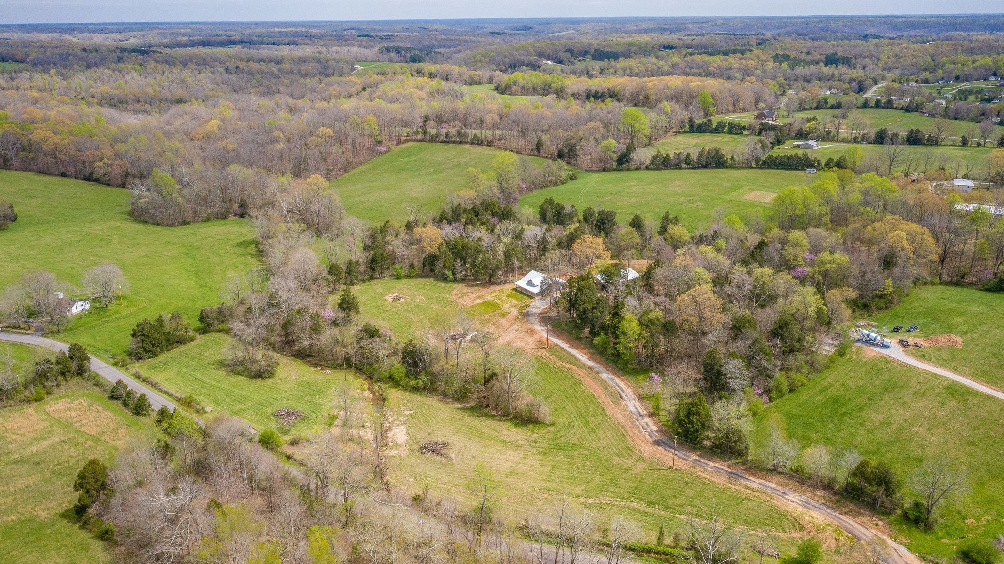 1495 Columbia Road Charlotte, TN 37036 - Photo 36 of 50 a view of lake with mountain