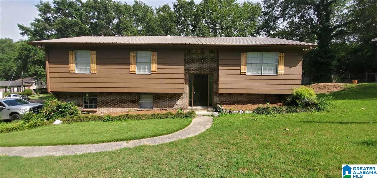 549 Overhill Road Pelham, AL 35124 - Photo 1 of 20