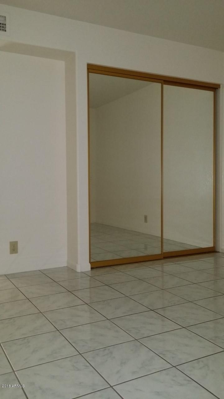 8754 West Wethersfield Road Peoria, AZ 85381 - Photo 15 of 32 Wethersfield Rd, Bedroom 4 Downstair