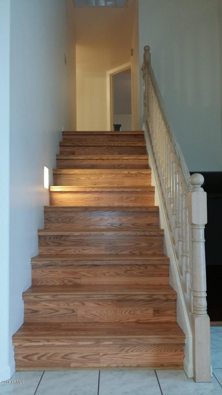 8754 West Wethersfield Road Peoria, AZ 85381 - Photo 19 of 32 Wethersfield Rd, Staircase 1