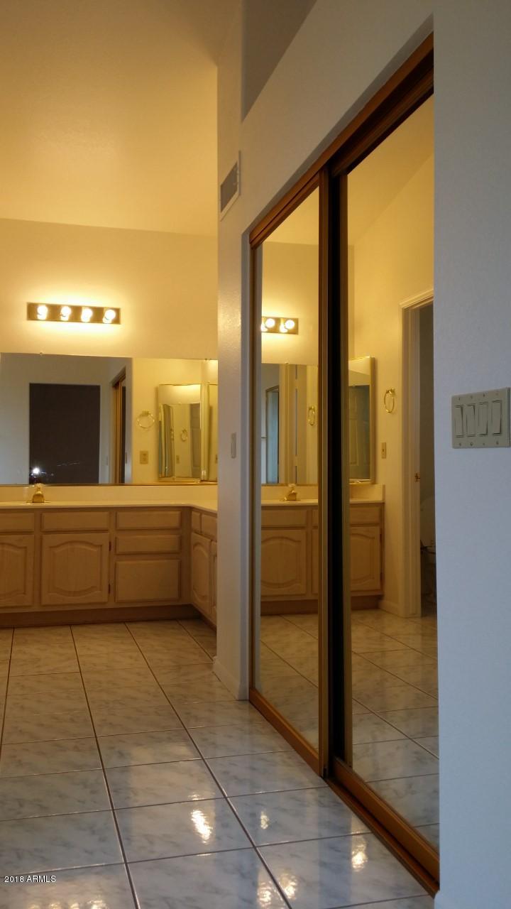 8754 West Wethersfield Road Peoria, AZ 85381 - Photo 23 of 32 Wethersfield Rd, Masterbath 1
