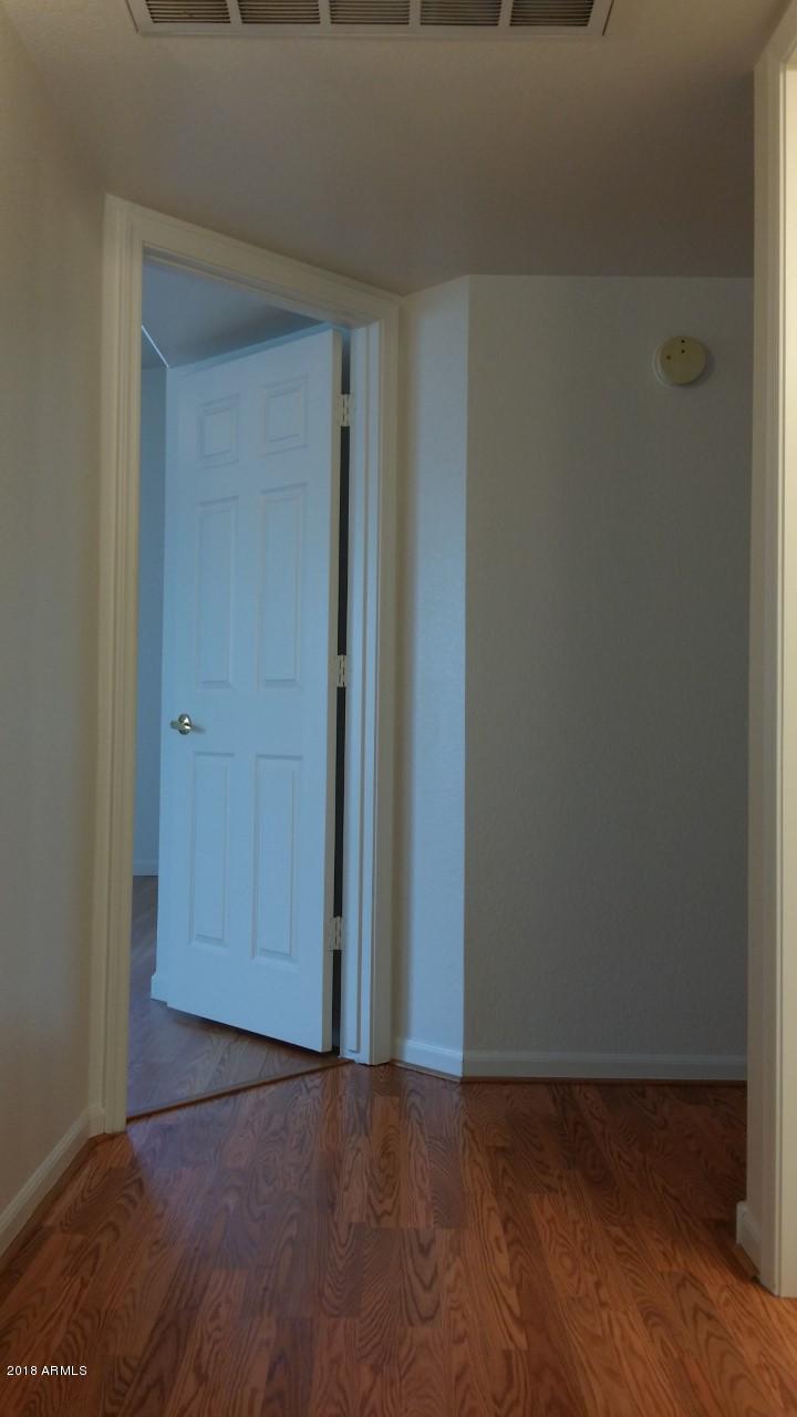 8754 West Wethersfield Road Peoria, AZ 85381 - Photo 27 of 32 Wethersfield Rd, Hallway Upstair 2
