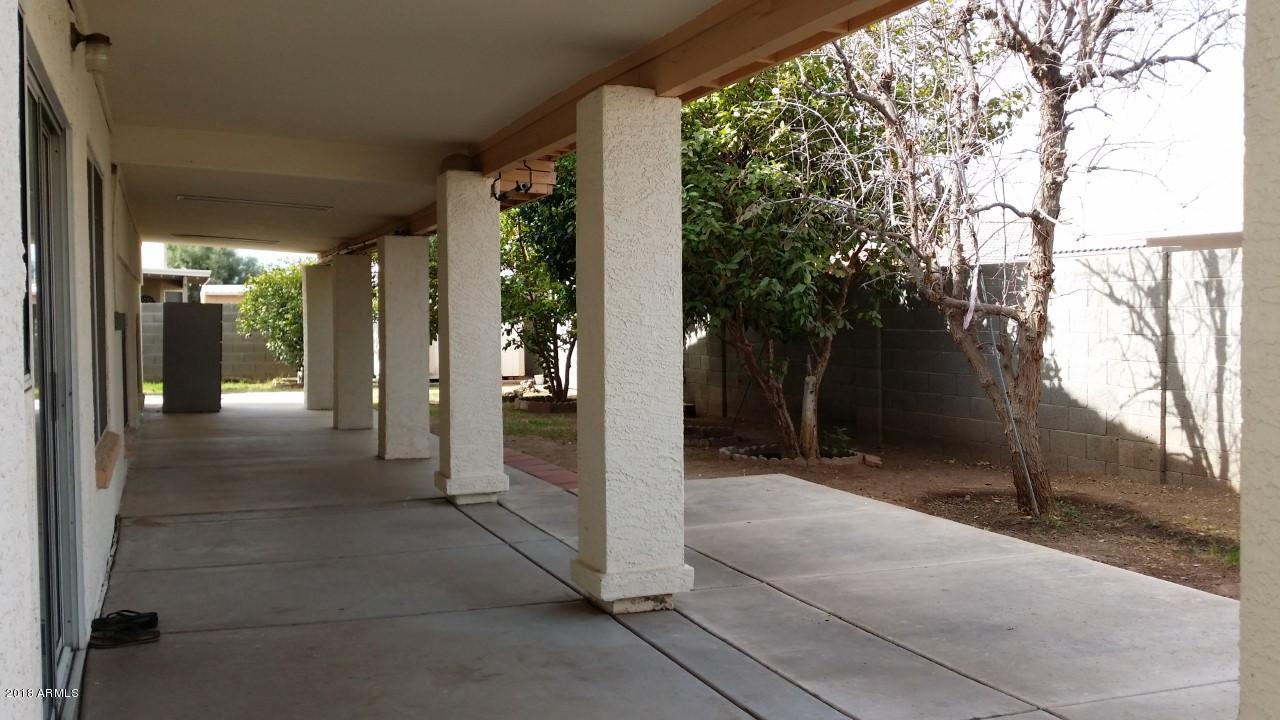 8754 West Wethersfield Road Peoria, AZ 85381 - Photo 31 of 32 Wethersfield Rd, Back Yard 2