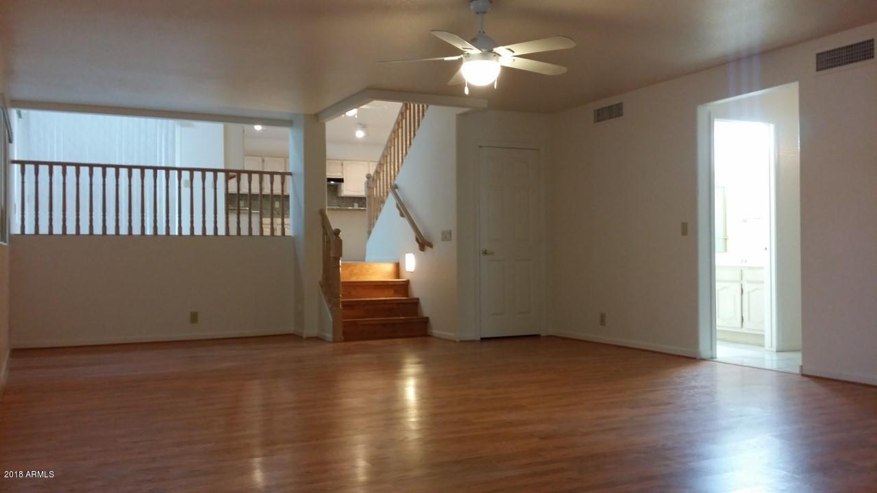 8754 West Wethersfield Road Peoria, AZ 85381 - Photo 10 of 32 Wethersfield Rd, Family Room 2
