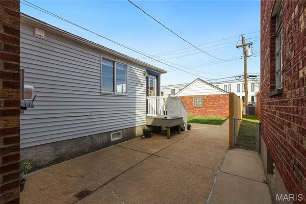 $379,000 | 6635 Devonshire Avenue, St. Louis, MO 63109