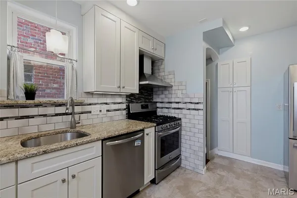 $379,000 | 6635 Devonshire Avenue, St. Louis, MO 63109