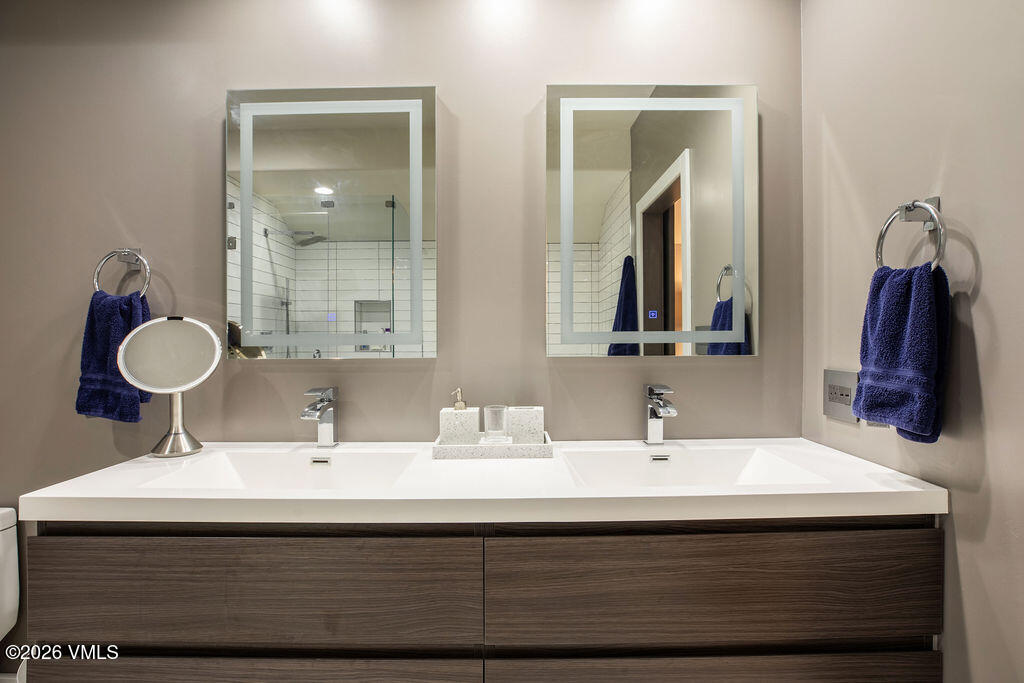 74 Cresta Road, Unit 313 Edwards, CO 81632 - Photo 8 of 10 2606_aspenwood_313_interior_bath_b