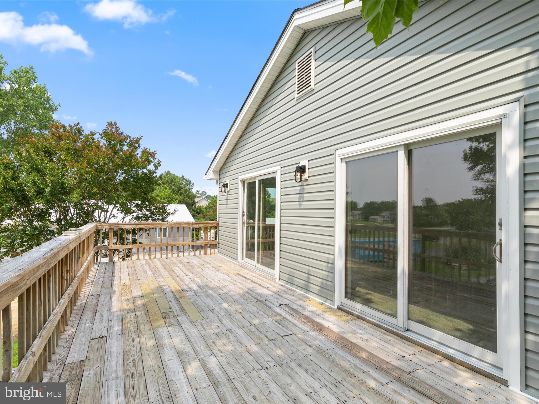 10334 Tudor Road Ocean City, MD 21842 - Photo 32 of 36 Front Deck