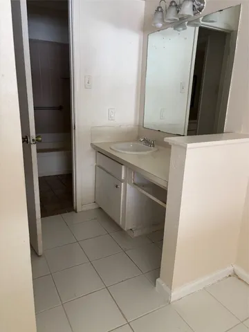 $1,100 | 2210 Buchanan Drive, Baytown, TX 77520