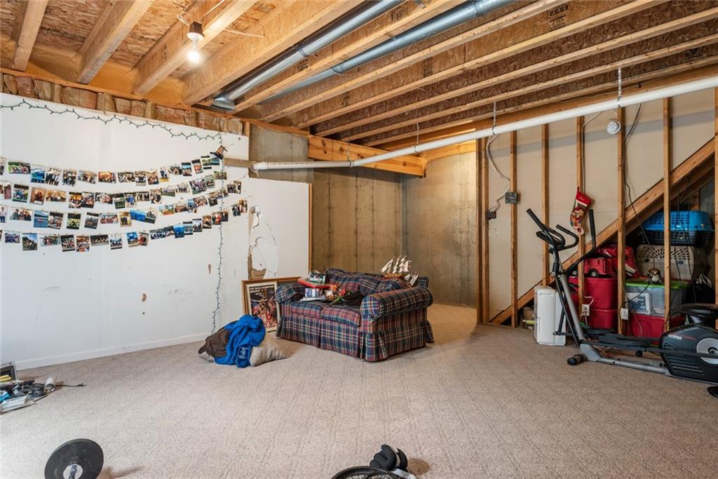 1601 Connemara Road Indianapolis, IN 46217 - Photo 25 of 33 Gallery Image 25