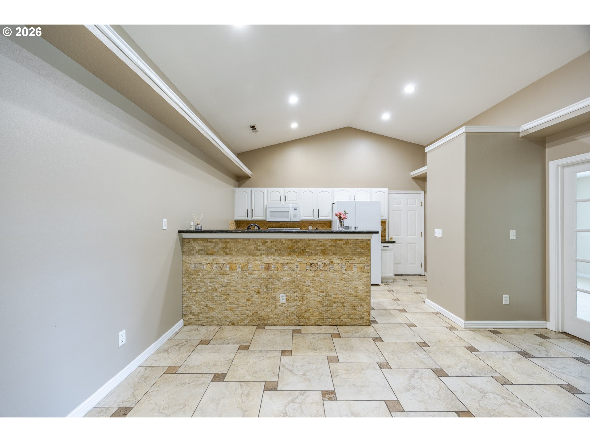 6876 Simeon Drive Springfield, OR 97478 - Photo 15 of 41