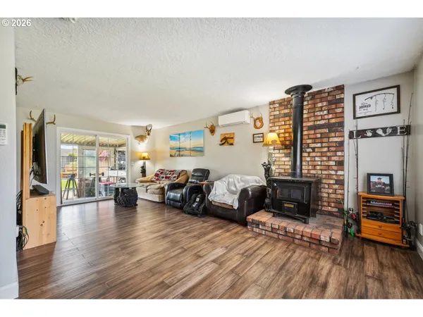 $356,900 | 3381 Nebraska Street, Longview, WA 98632