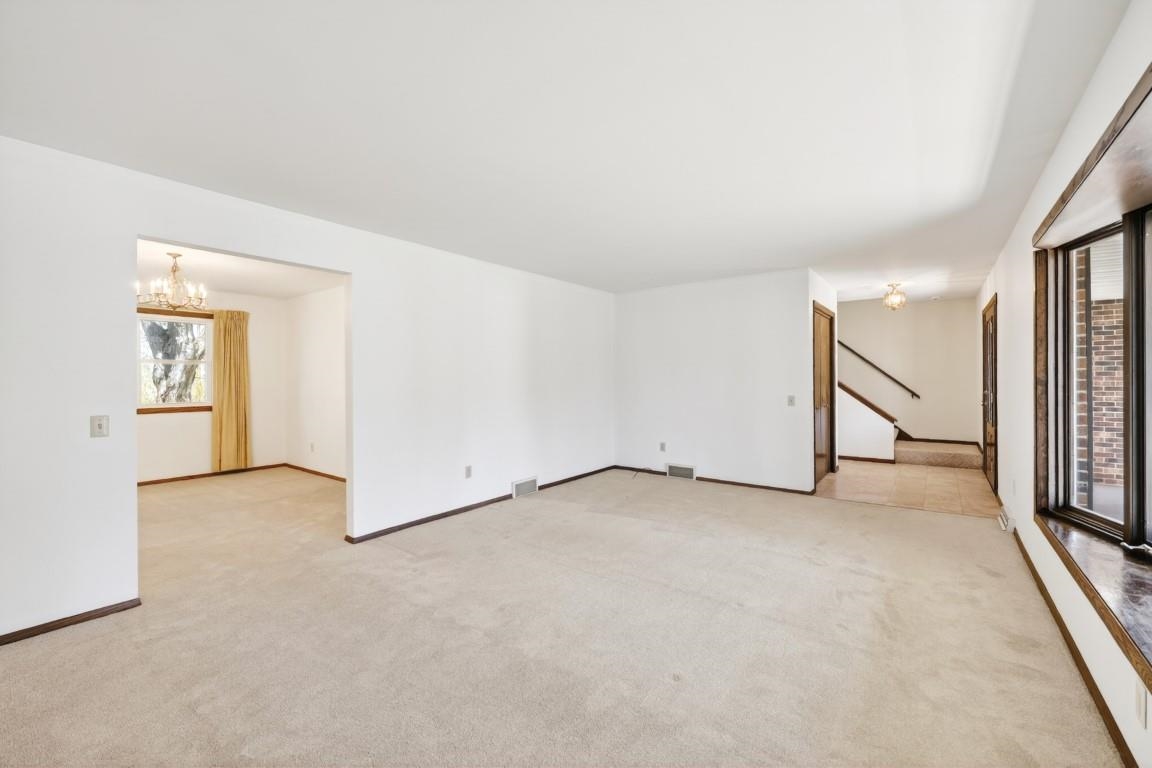 5414 Larkspur Road Middleton, WI 53562 - Photo 4 of 39