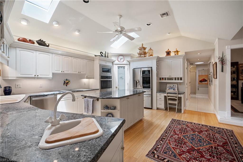 802 Tallow Tree Court Naples, FL 34108 - Photo 12 of 46 Gallery Image 12