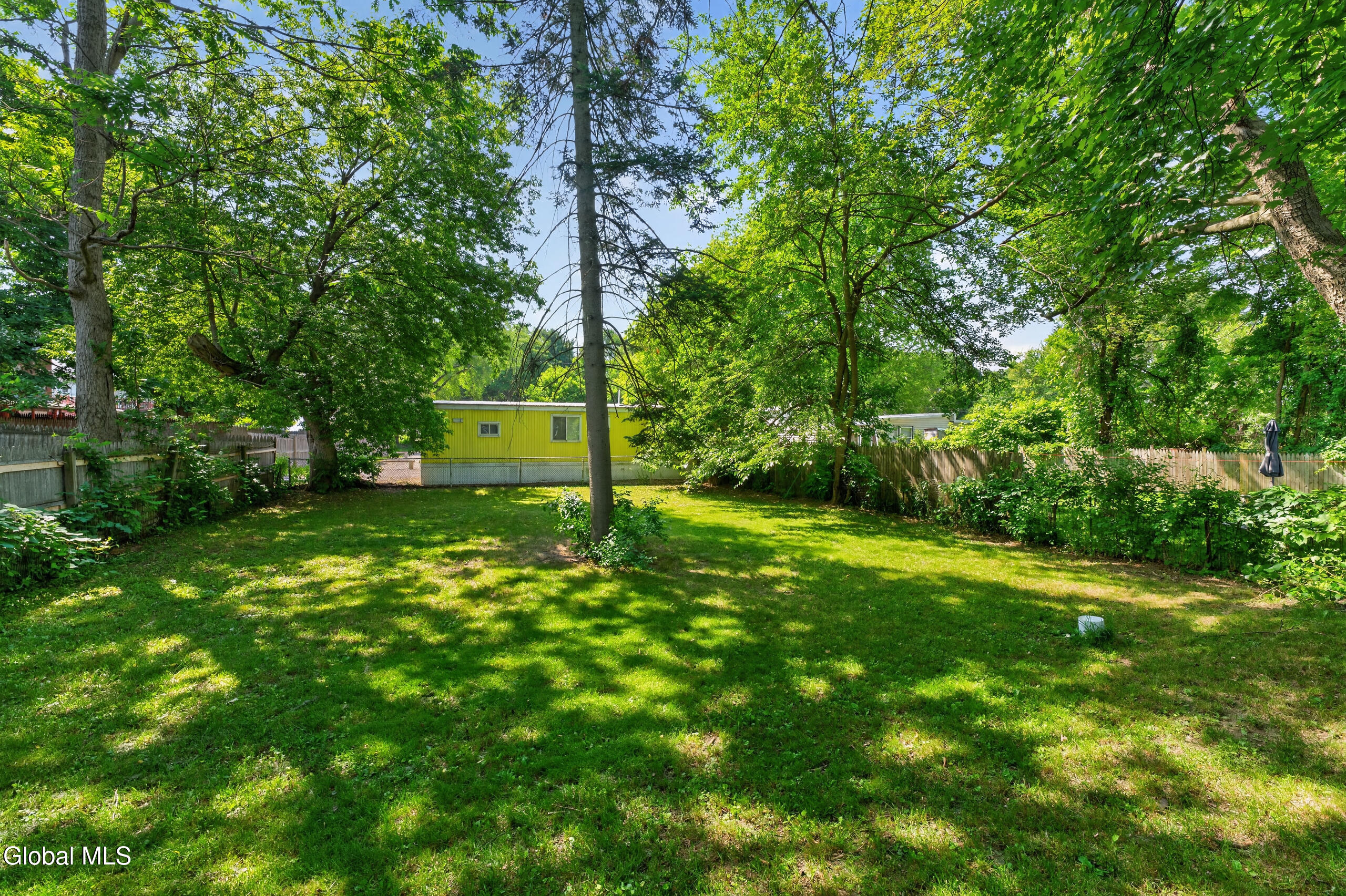 15 Vly Road Colonie, NY 12205 - Photo 21 of 23 yard 4