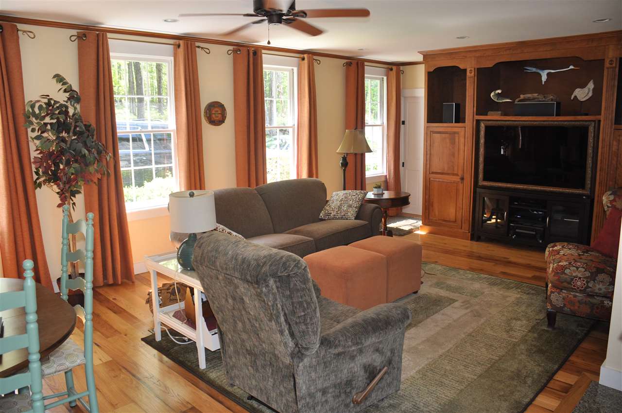 142 Canterbury Road Chichester, NH 03258 - Photo 26 of 40