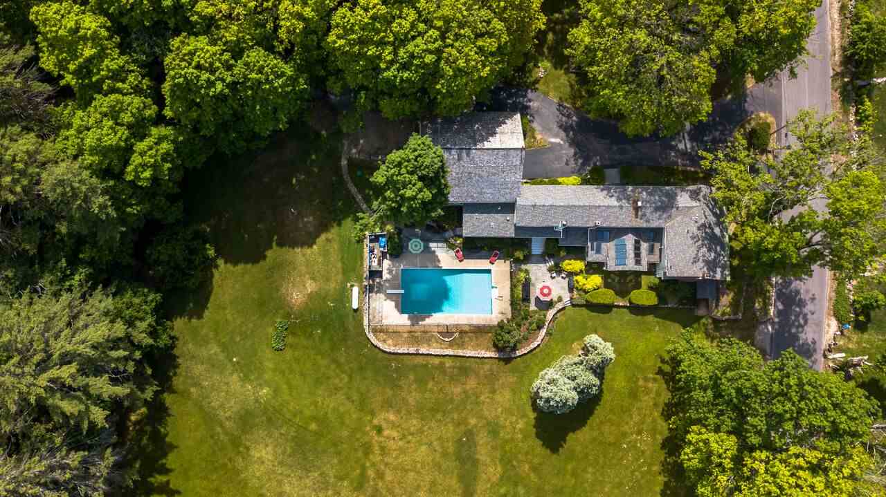 142 Canterbury Road Chichester, NH 03258 - Photo 4 of 40