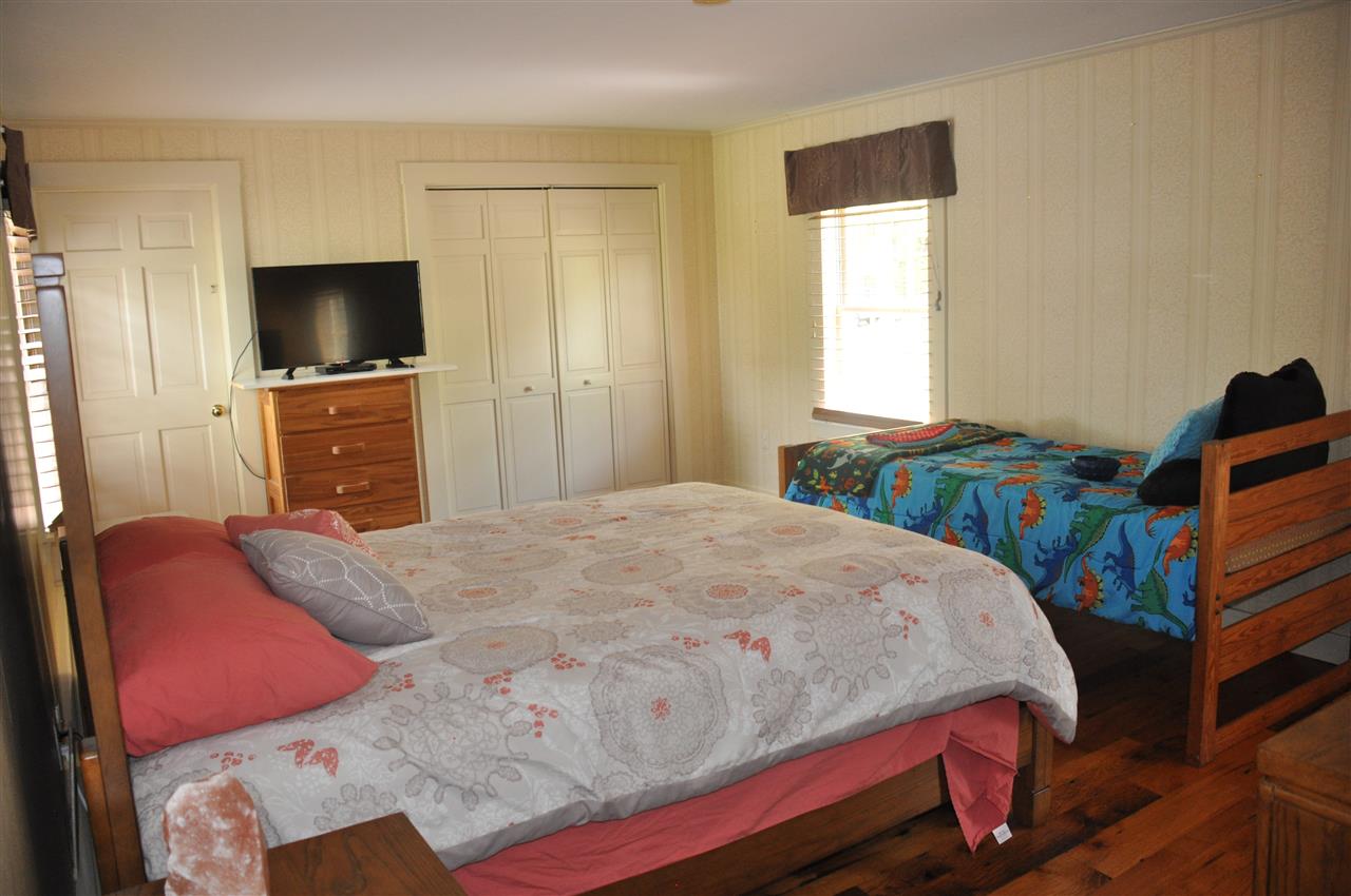 142 Canterbury Road Chichester, NH 03258 - Photo 35 of 40