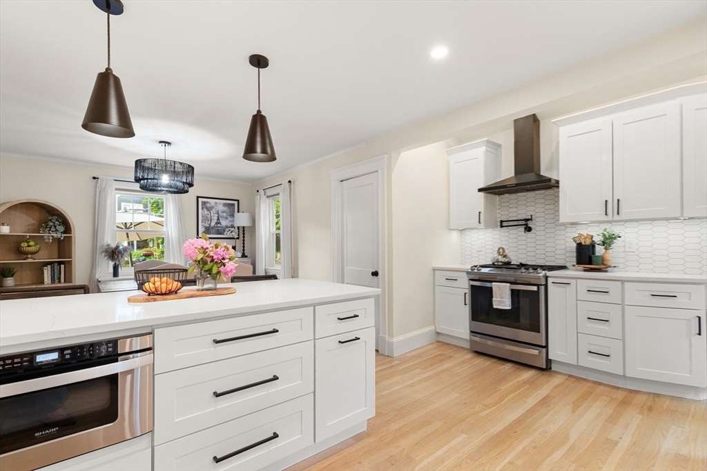 27 Fellsmere Road Malden, MA 02148 - Photo 16 of 39
