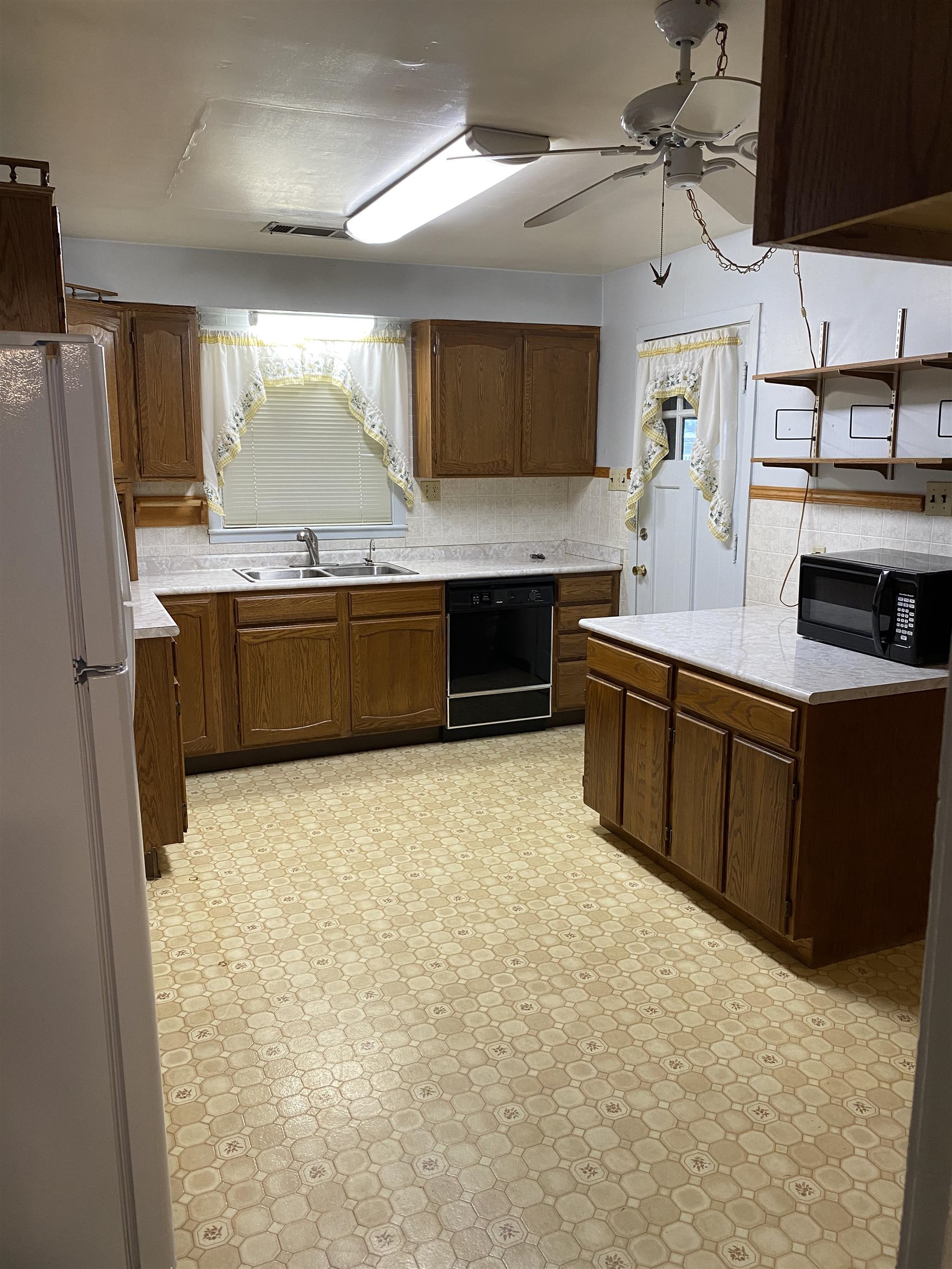 7712 Mahoney Road Millington, TN 38053 - Photo 5 of 14 Gallery Image 5