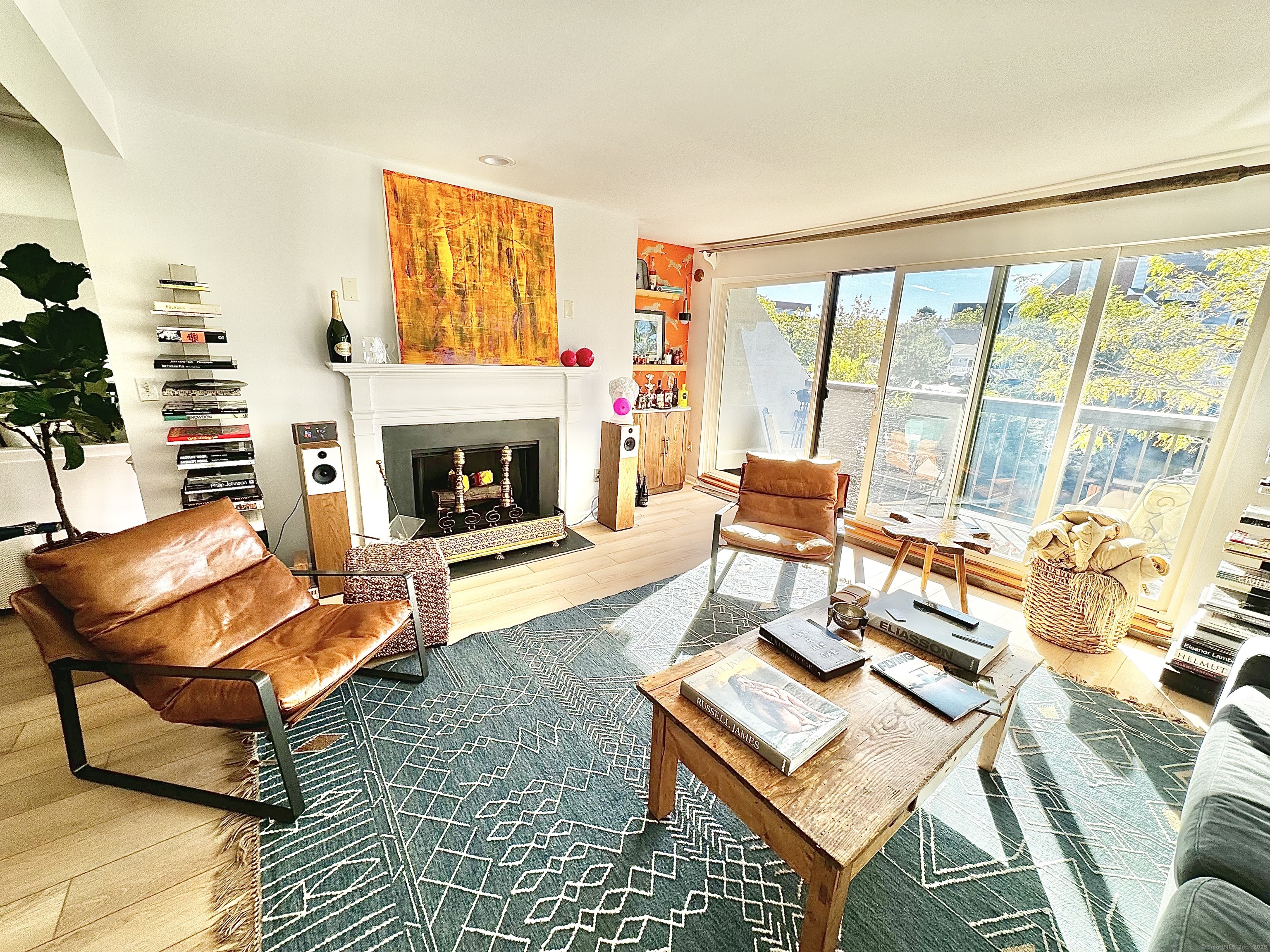 105 Harbor Dr Unit 126  