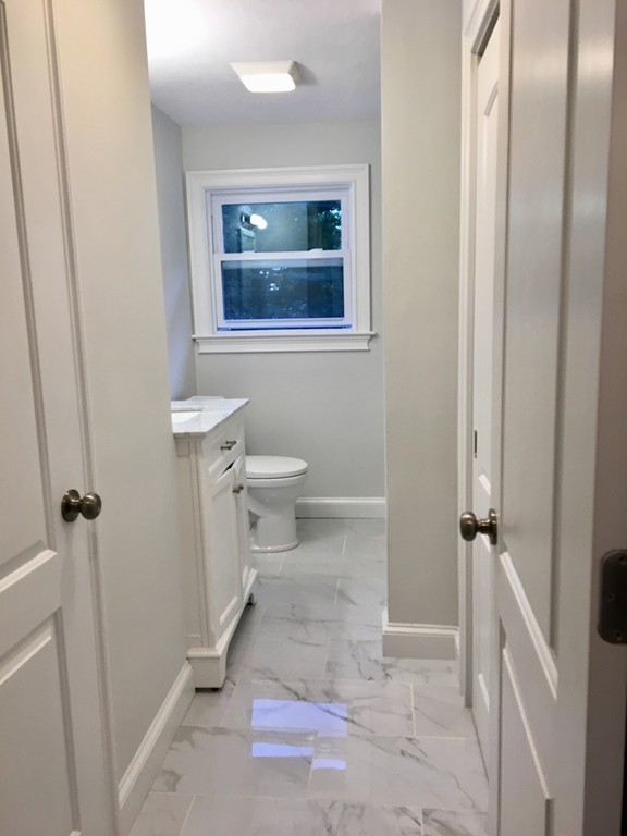 5 Caulfield Road Wayland, MA 01778 - Photo 11 of 16 Gallery Image 11