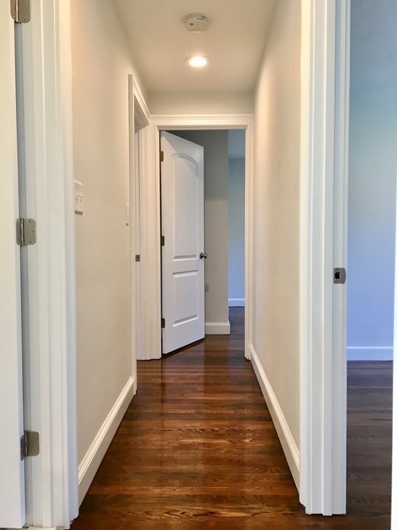 5 Caulfield Road Wayland, MA 01778 - Photo 7 of 16 Gallery Image 7