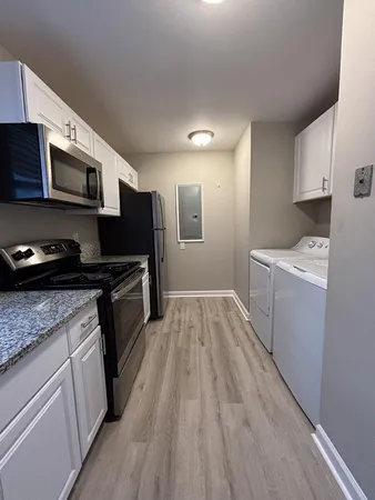 $1,975 | 8483 Yadkin Circle, Unit D, North Charleston, SC 29406