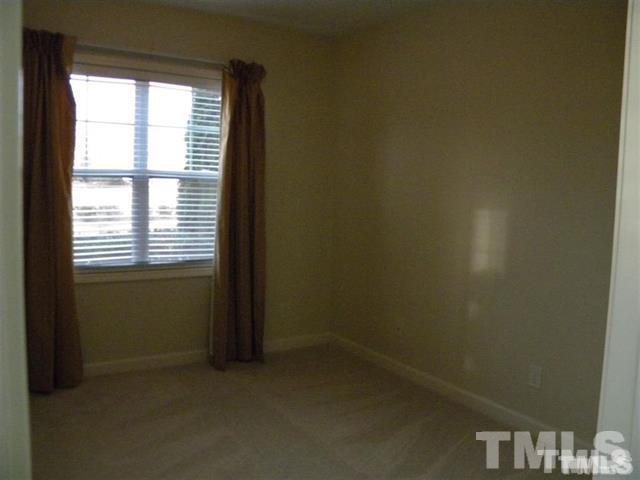 237 Grenoch Valley Lane Apex, NC 27539 - Photo 9 of 17 Photo #9