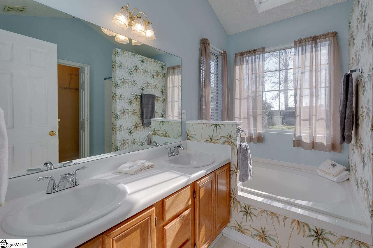 402 Jacqueline Road Piedmont, SC 29673 - Photo 13 of 20