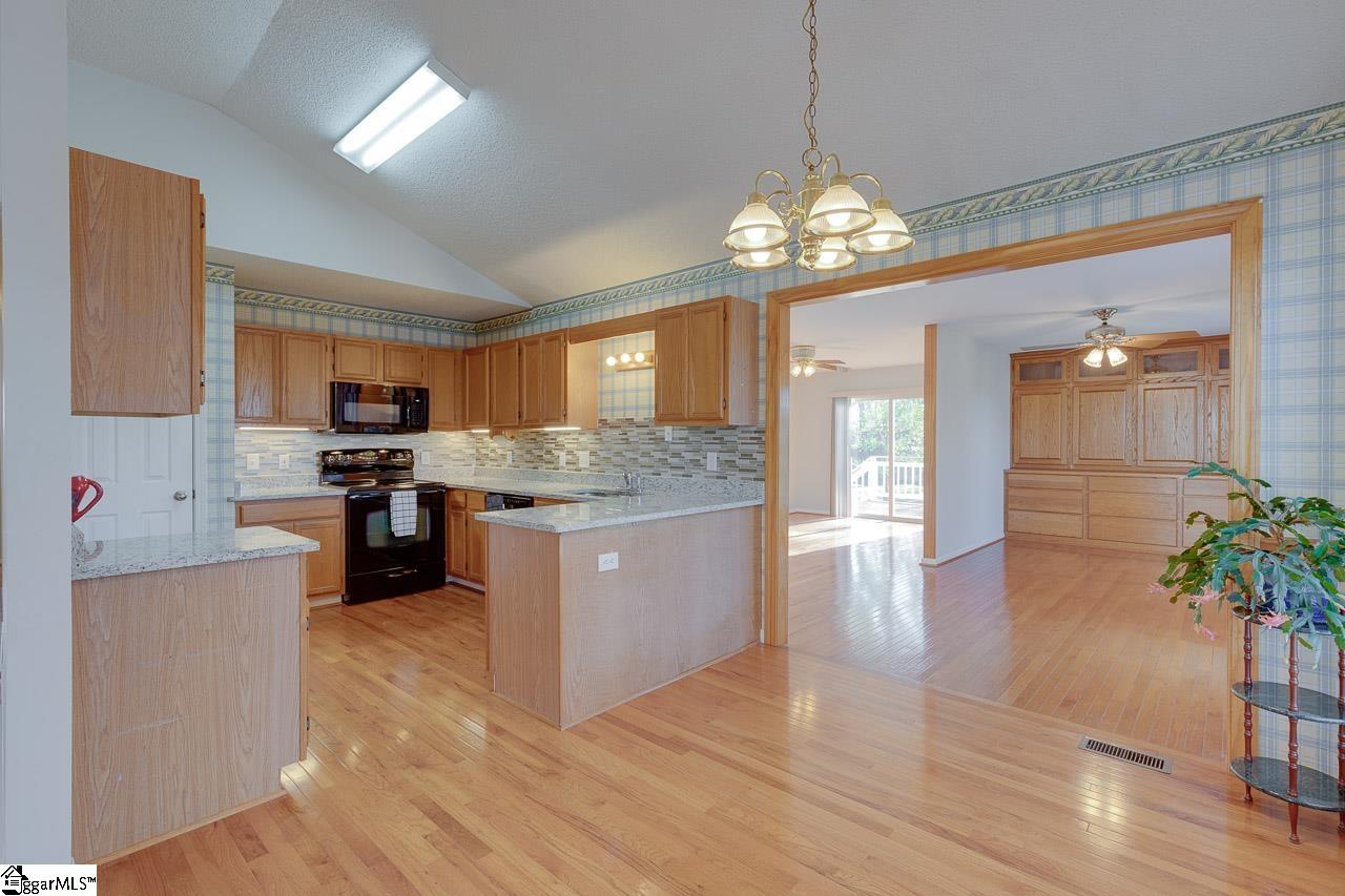 402 Jacqueline Road Piedmont, SC 29673 - Photo 4 of 20