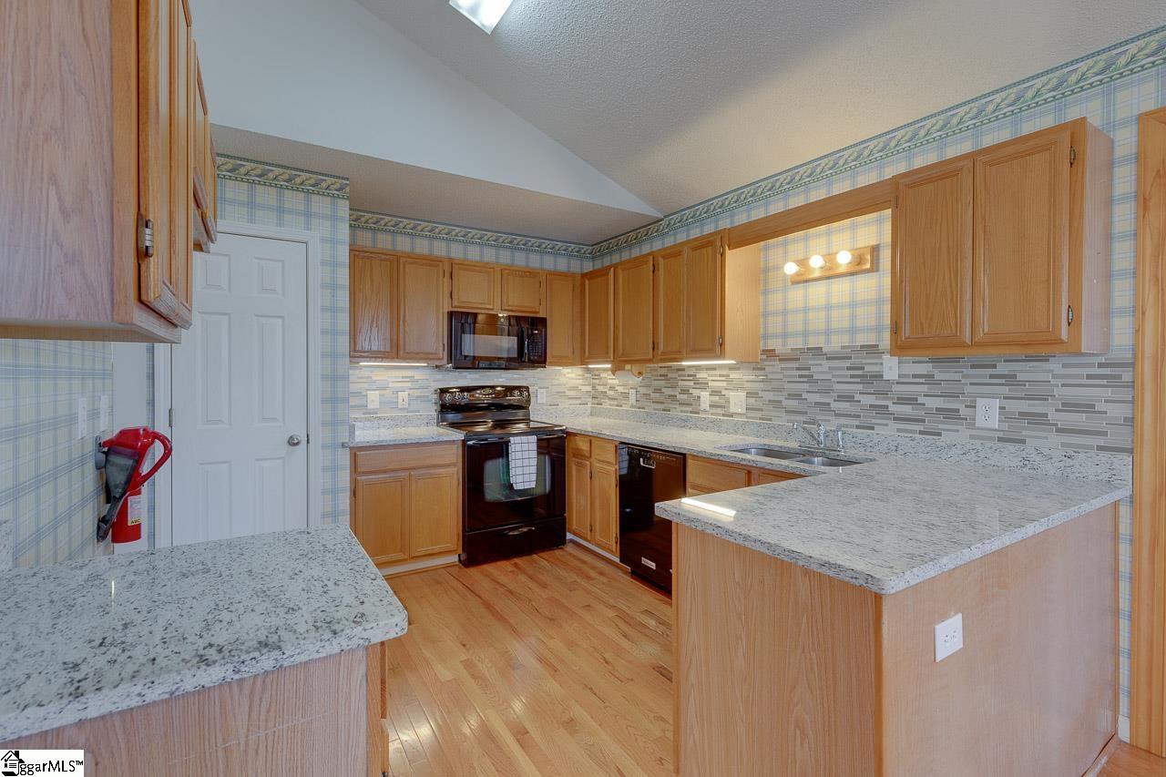 402 Jacqueline Road Piedmont, SC 29673 - Photo 5 of 20