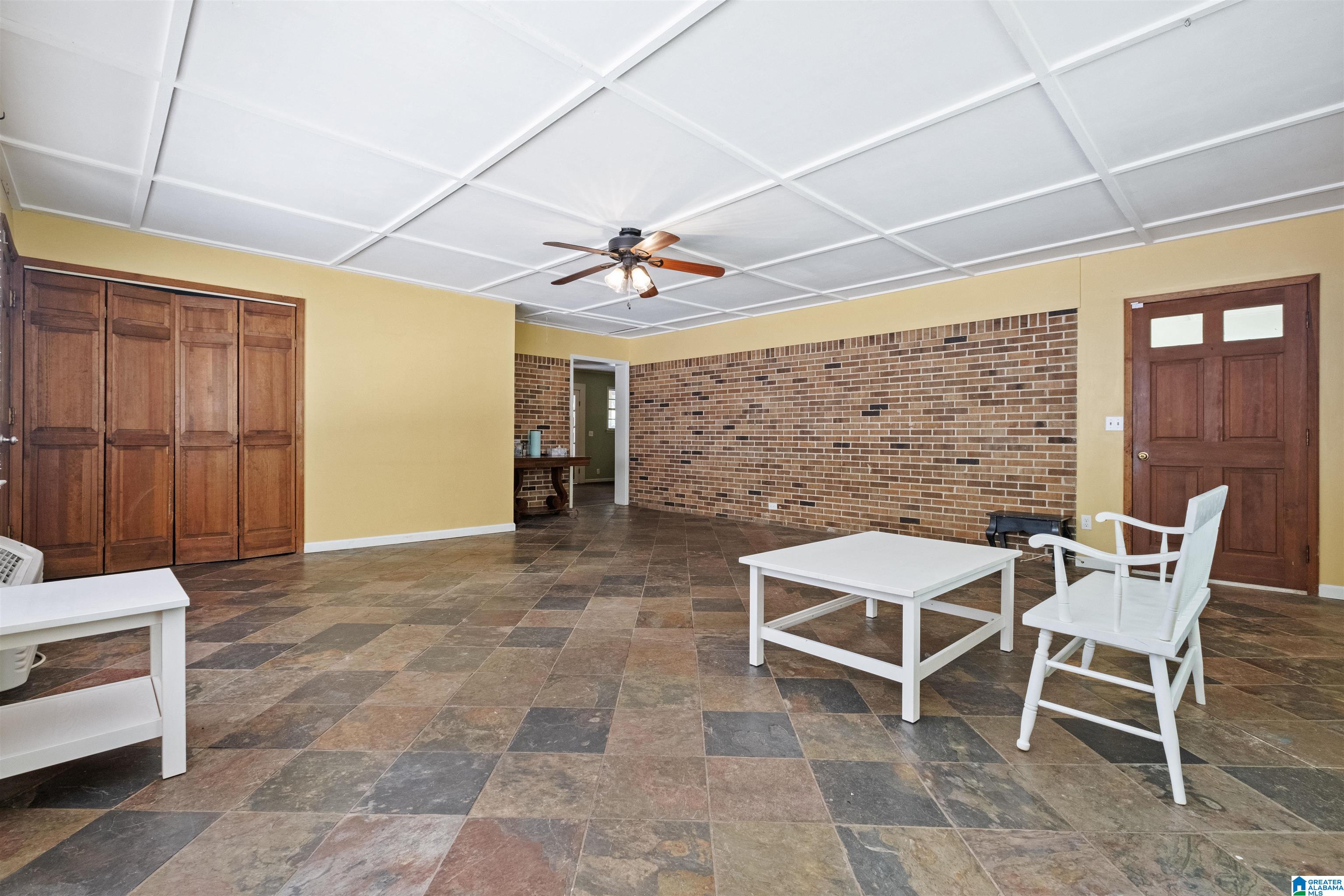 5907 Pate Street Anniston, AL 36206 - Photo 4 of 27