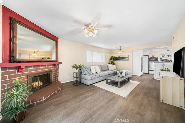 $1,195,000 | 1024 East Tularosa Avenue, Orange, CA 92866