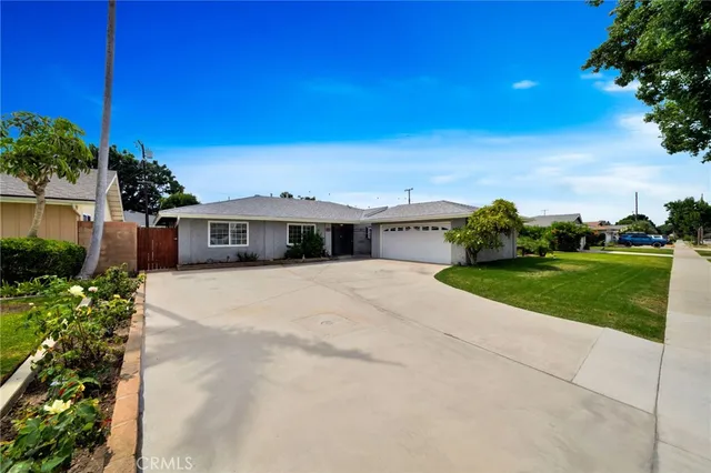 $1,195,000 | 1024 East Tularosa Avenue, Orange, CA 92866