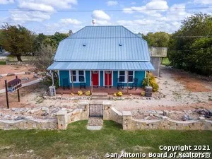 $2,350 | 14254 Highway 16, Medina, TX 78055