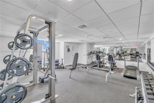 $2,400 | 900 Southwest 8th Street, Unit 1110, Miami, FL 33130