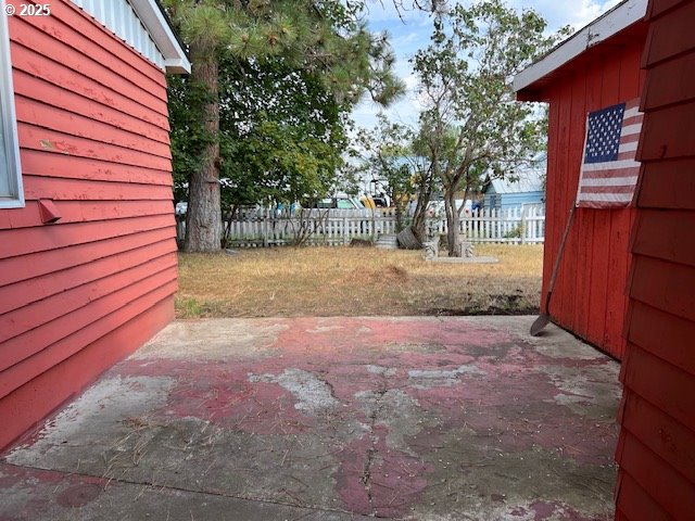 95 South 17th Avenue Elgin, OR 97827 - Photo 4 of 25 Patio