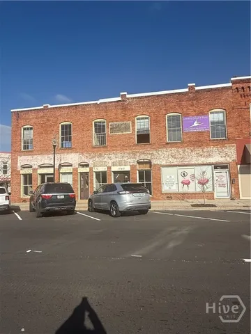 $1,800 | 1736 North Broad Street, Unit 202, Commerce, GA 30529