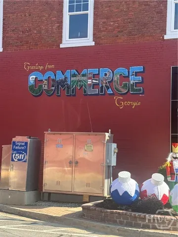 $1,800 | 1736 North Broad Street, Unit 202, Commerce, GA 30529