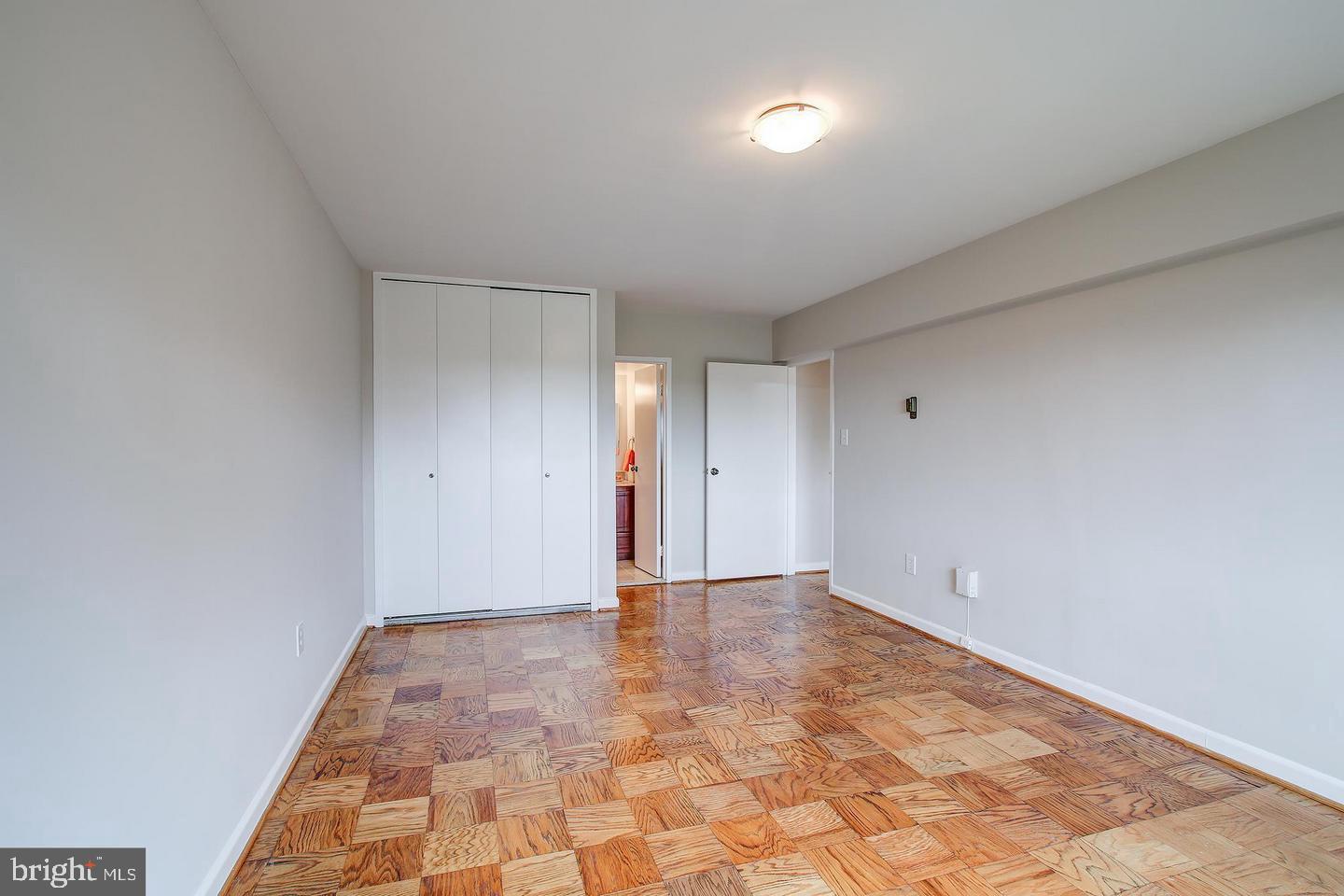 4201 Cathedral Avenue Northwest, Unit 1223E Washington, DC 20016 - Photo 14 of 26 a view of an empty room
